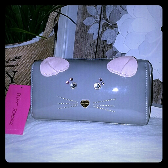 Betsey Johnson Handbags - Betsey Johnson cat cosmetic bag Betsey Johnson Handbags - Betsey Johnson cat cosmetic bag